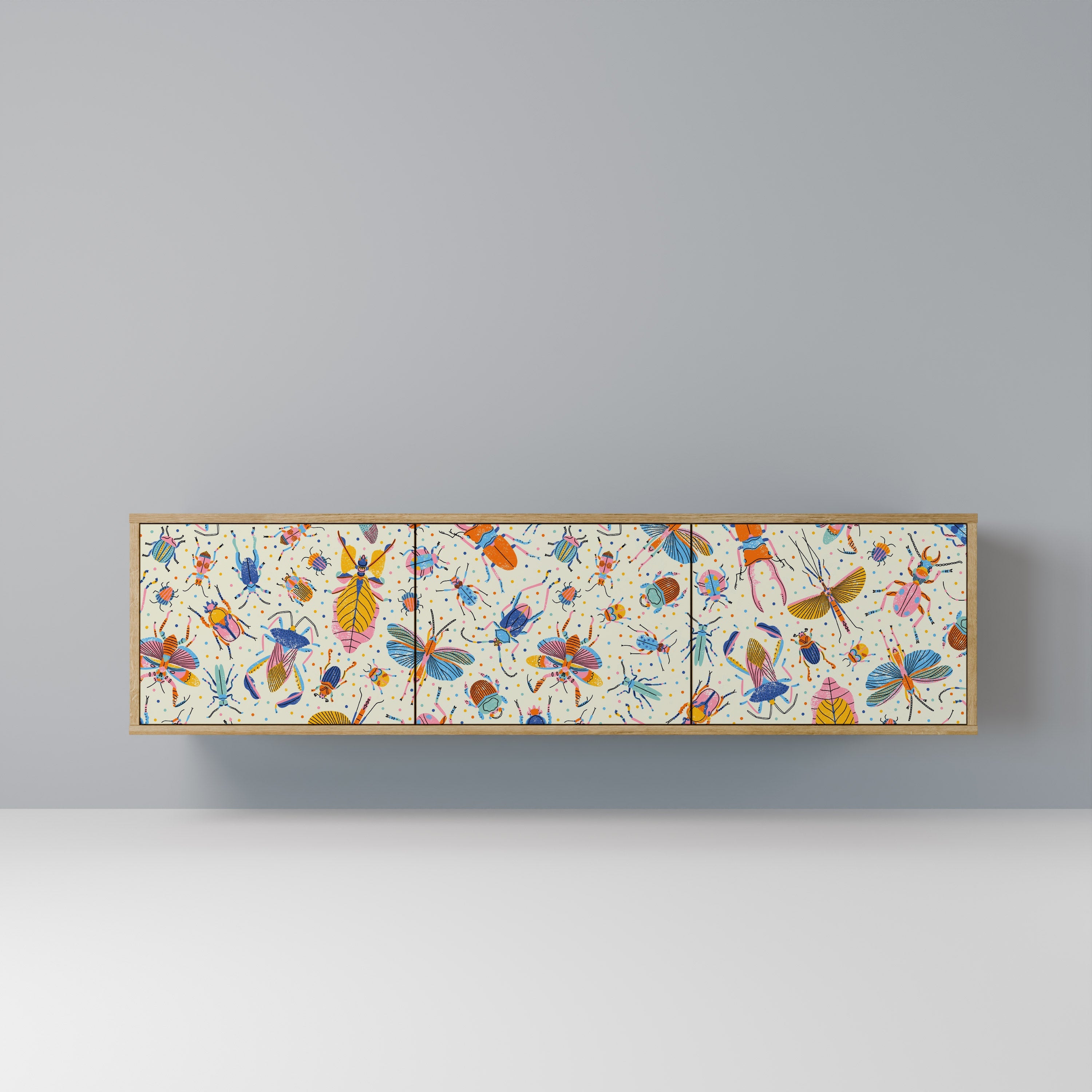 COLORFUL INSECTS TV-Lowboard mit 3 Türen in Eiche-Optik