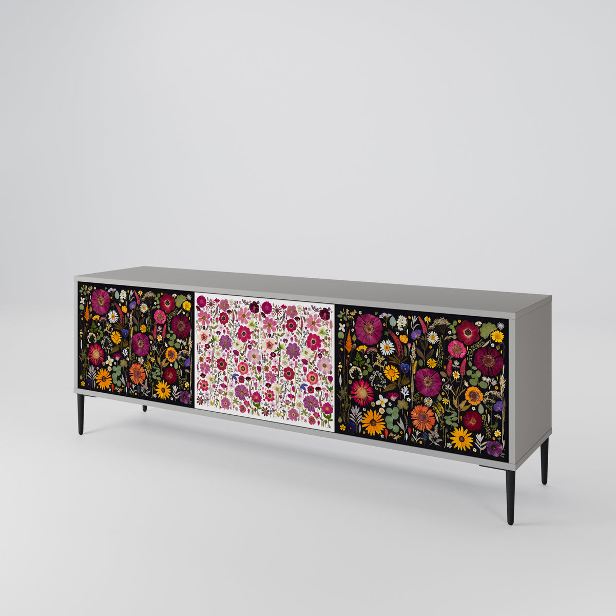 DAYNITE GARDEN 3-türiger TV-Schrank