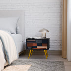 INTREPID FORMATION Nachttisch in Schwarz