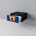 GEOMETRIC EYES Nachttisch in Schwarz