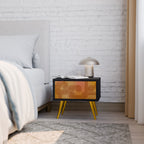 STRENGTHENING RELATION Nachttisch in Schwarz