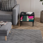 GEOMETRIC RHAPSODY Nachttisch in Schwarz