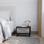 GRAIN LINES Nachttisch in Schwarz