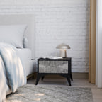 GRAIN LINES Nachttisch in Schwarz