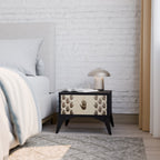 SEE MORE Nachttisch in Schwarz