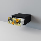 SUNKISSED LILY Nachttisch in Schwarz