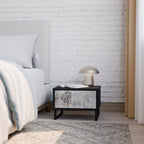 FADE IN THE TREES Nachttisch in Schwarz