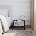 FADE IN THE TREES Nachttisch in Schwarz