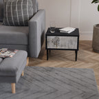 FADE IN THE TREES Nachttisch in Schwarz