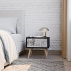 FADE IN THE TREES Nachttisch in Schwarz