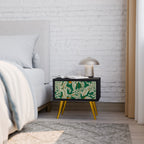 VERDANT PLEASURES Nachttisch in Schwarz