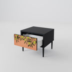 JUICY OLIVES Nachttisch in Schwarz