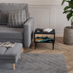 OMINOUS MOUNTAINS Nachttisch in Schwarz