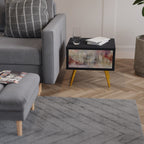 VEILED SUMMIT Nachttisch in Schwarz