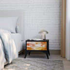 TRACES OF AUTUMN Nachttisch in Schwarz