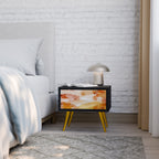 TRACES OF AUTUMN Nachttisch in Schwarz