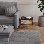 TRACES OF AUTUMN Nachttisch in Schwarz