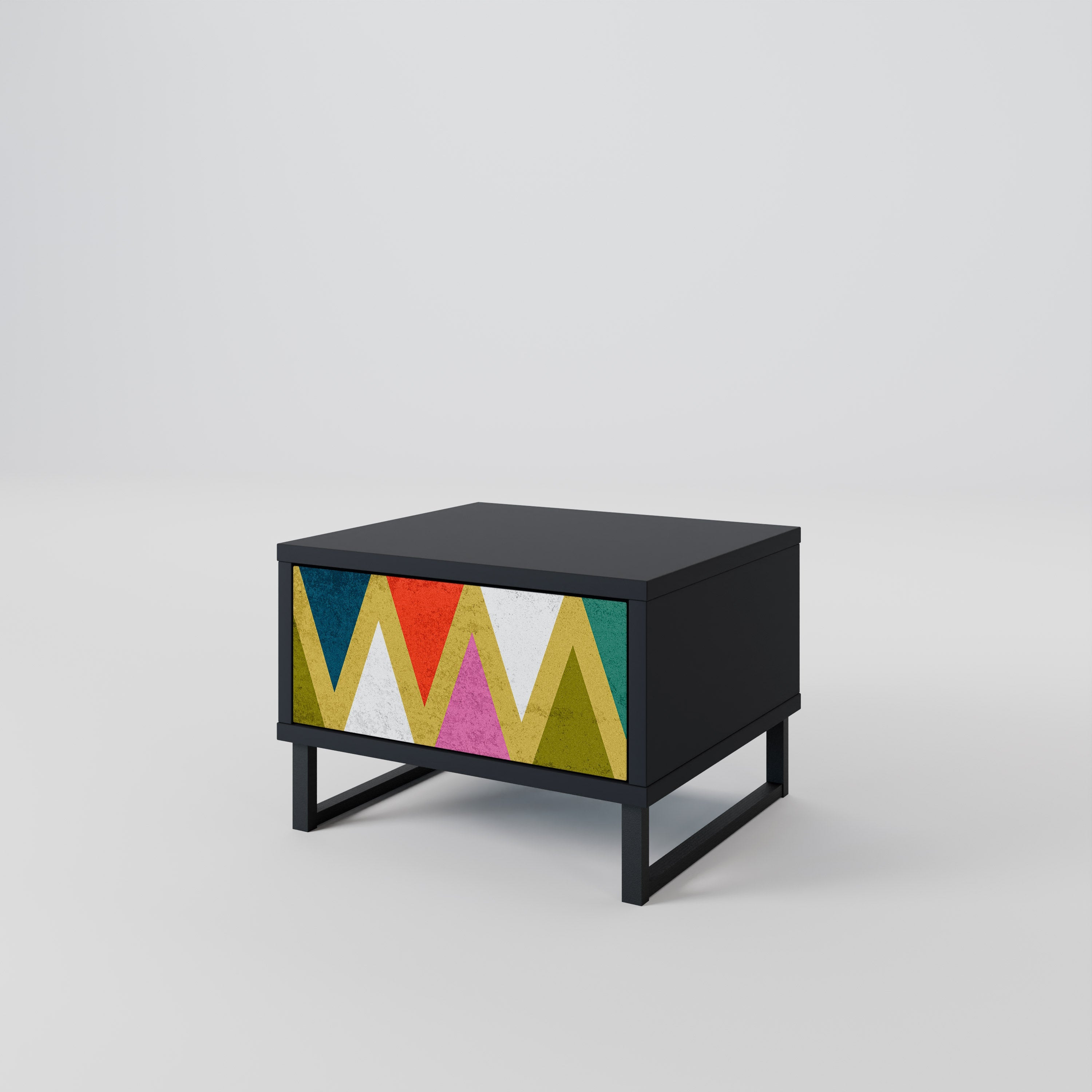 COLORFUL TRIANGLES Nachttisch in Schwarz