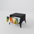 COLORFUL TRIANGLES Nachttisch in Schwarz