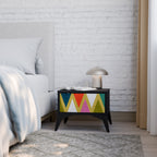 COLORFUL TRIANGLES Nachttisch in Schwarz
