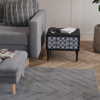 GRAPHITE EYES Nachttisch in Schwarz