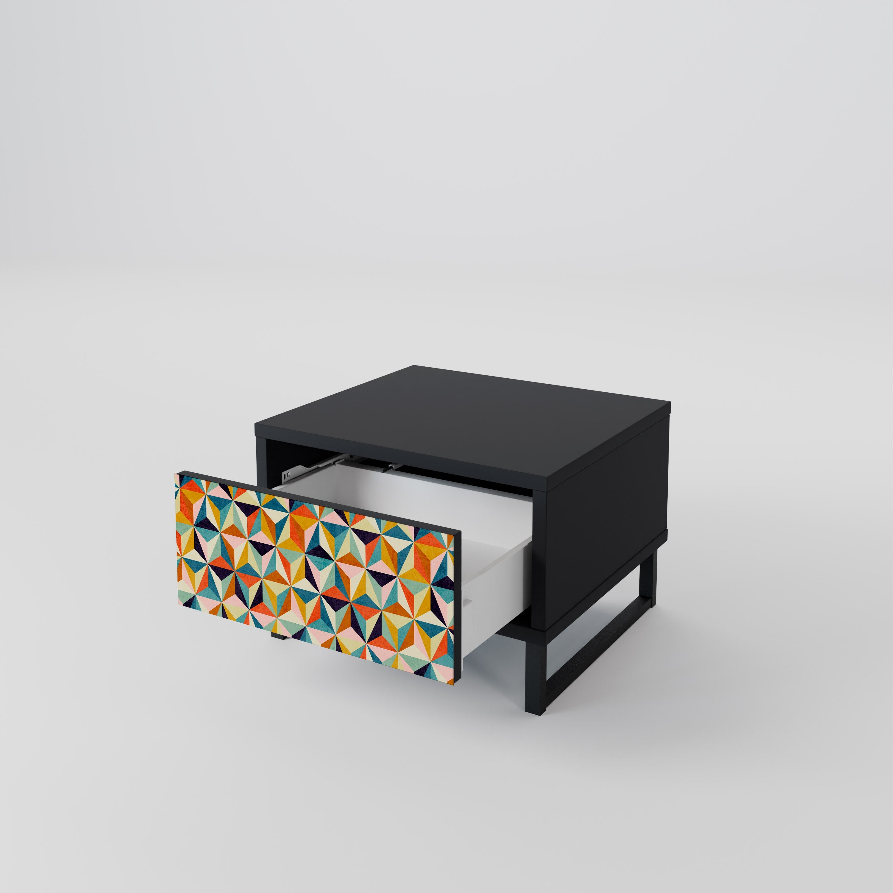 TESSELATE TREASURES Nachttisch in Schwarz