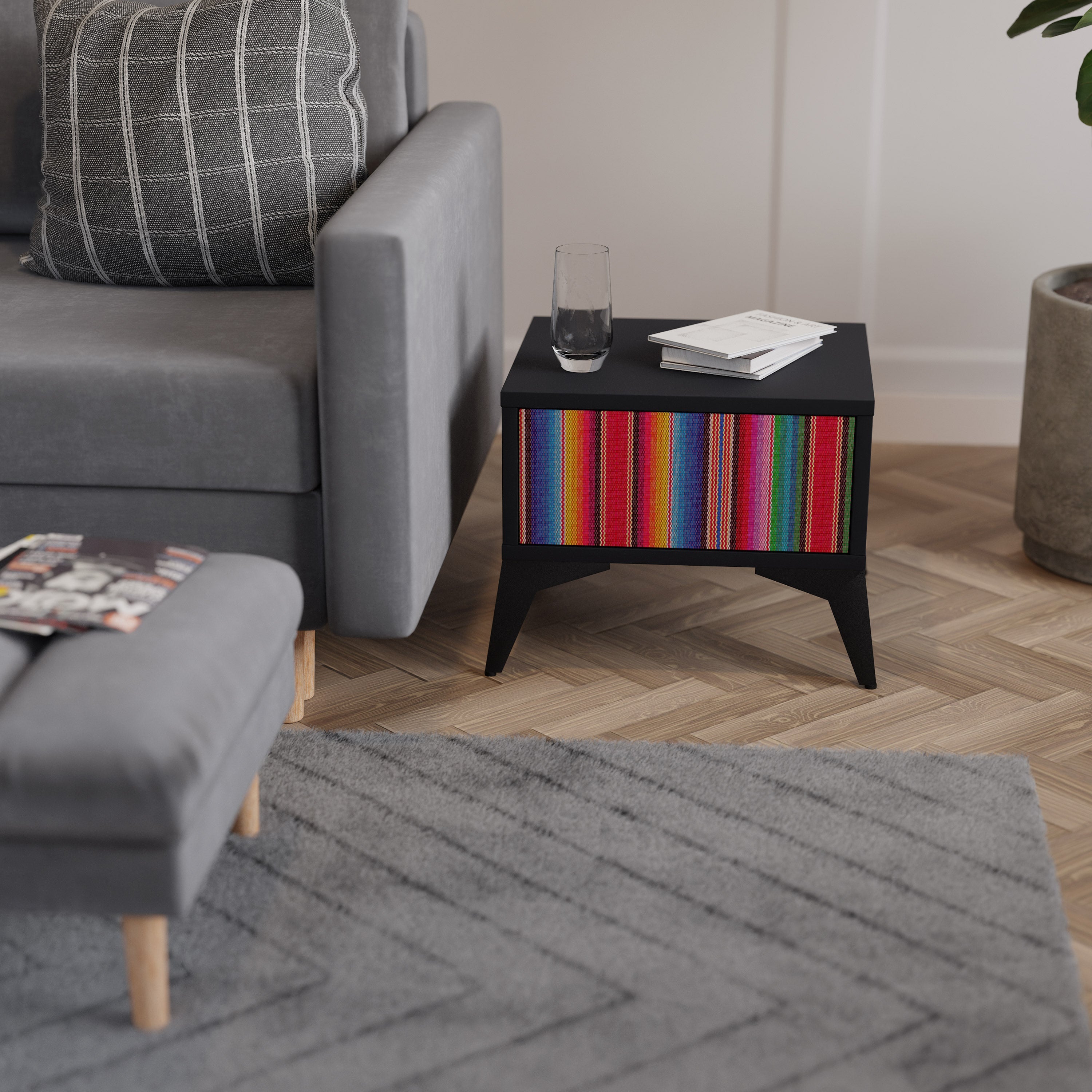 ETHNIC MEXICAN Nachttisch in schwarzem Finish