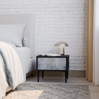 MUTED ARC Nachttisch in Schwarz