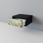 DREAMY MEADOW Nachttisch in Schwarz