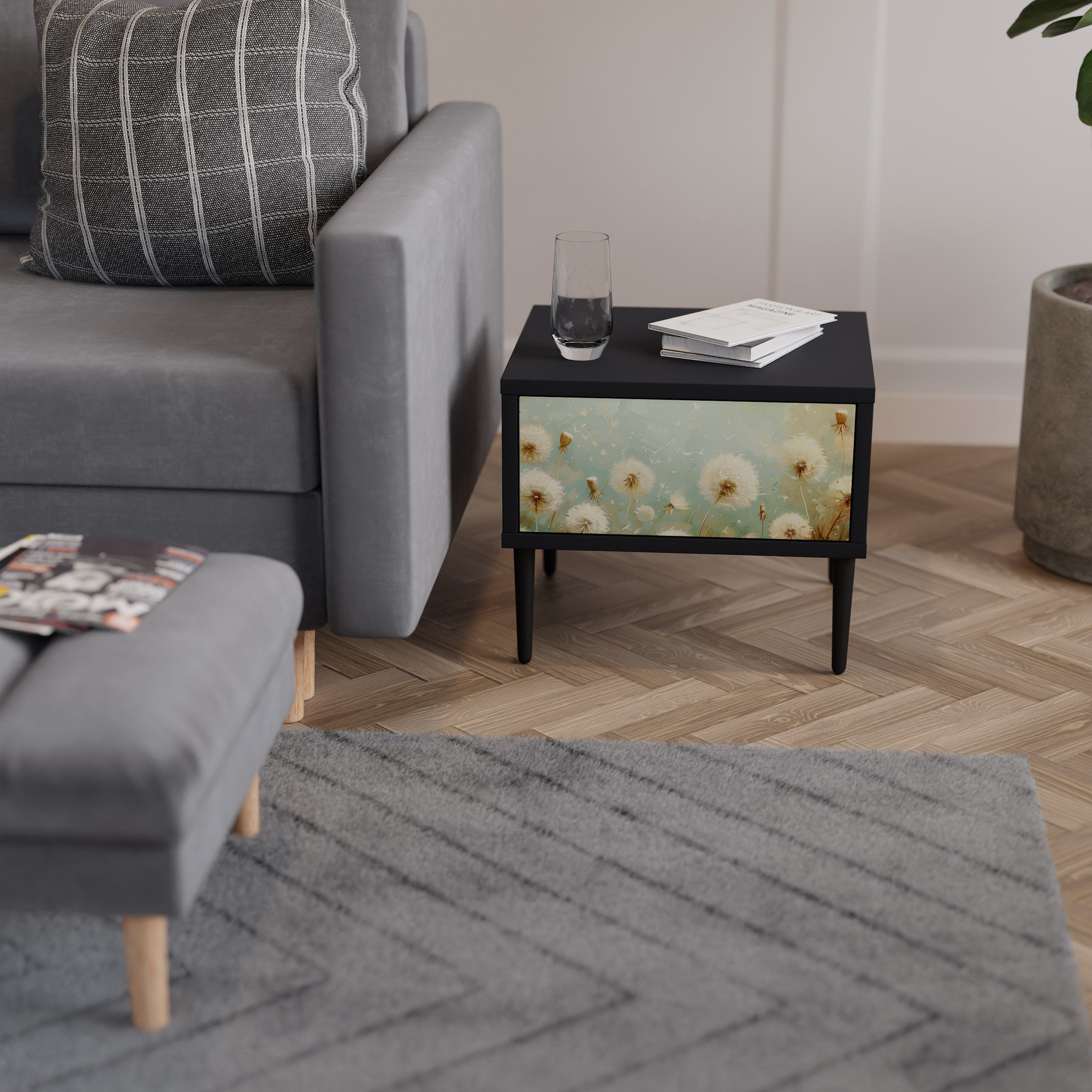 DREAMY MEADOW Nachttisch in Schwarz