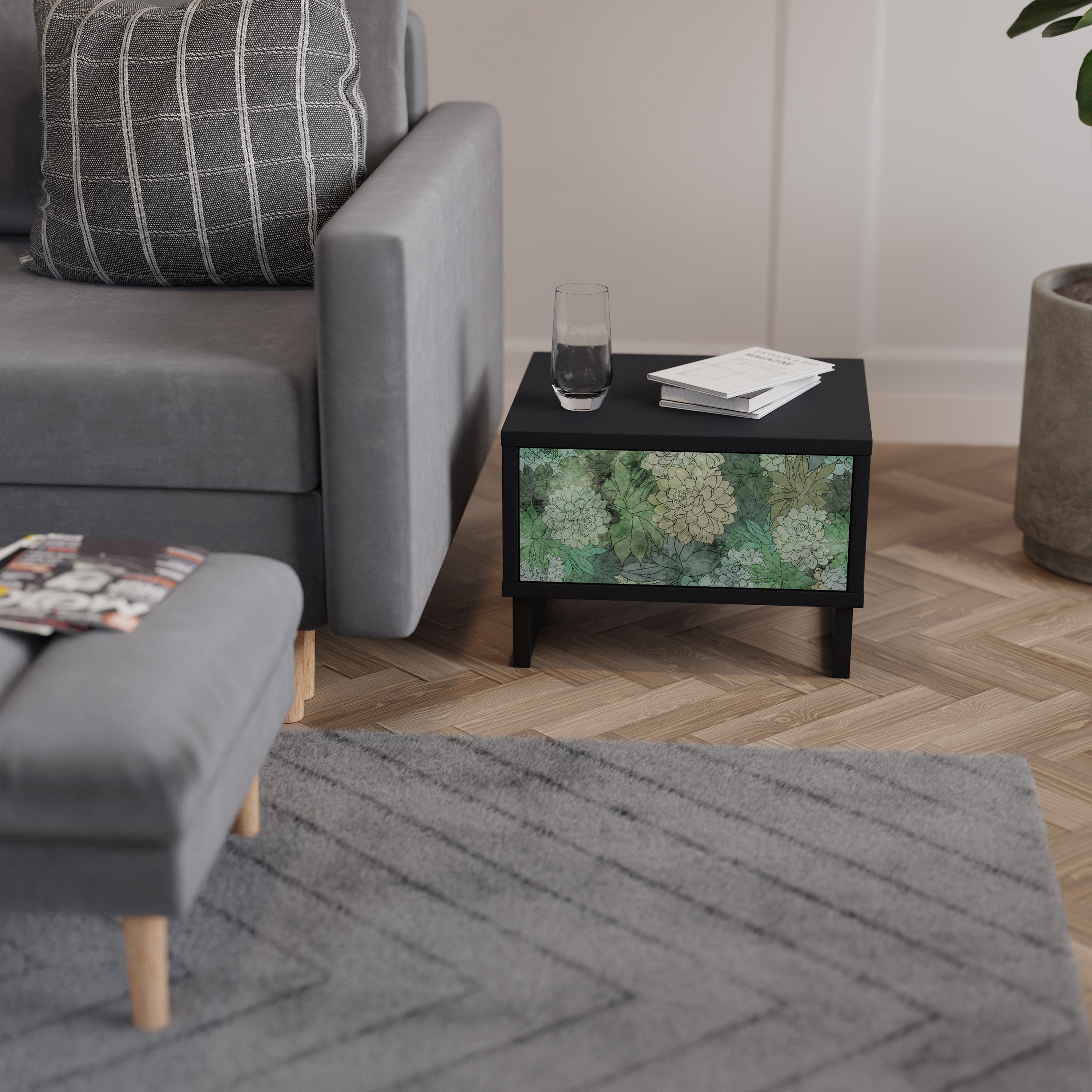SUCCULENT CLUSTER Nachttisch in schwarzem Finish