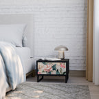 FLORAL GRACE Nachttisch in Schwarz