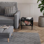 LUSH ELEGANCE Nachttisch in Schwarz