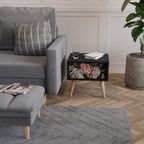 LUSH ELEGANCE Nachttisch in Schwarz