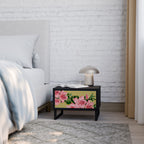 FRAGILE BEAUTY Nachttisch in Schwarz