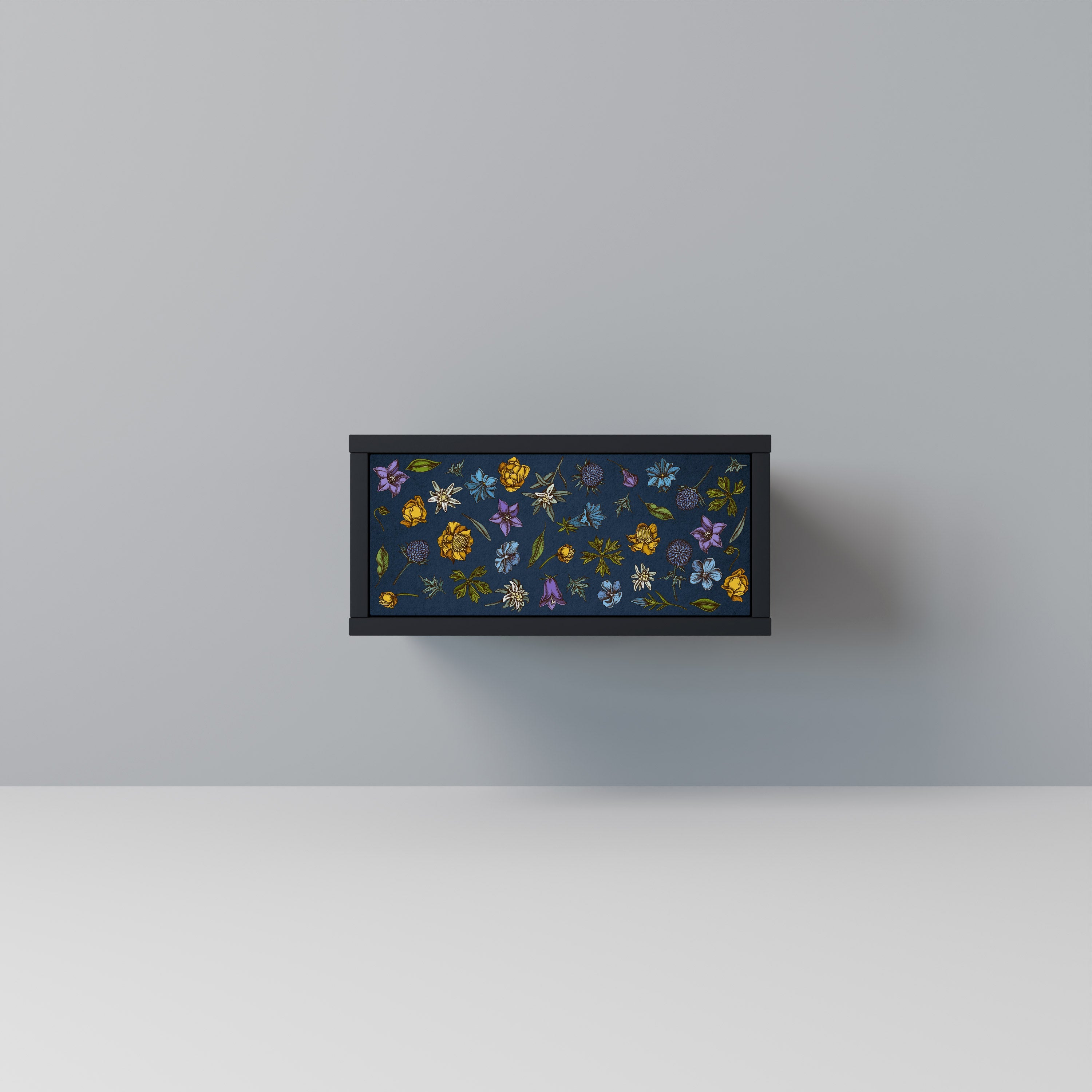 Nachttisch „FLOWERS ON NAVY BLUE“ in schwarzem Finish