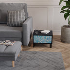 BLOOMY MORNING Nachttisch in Schwarz