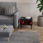 DAHLIAS AND POMEGRANATES Nachttisch in Schwarz