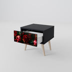 DAHLIAS AND POMEGRANATES Nachttisch in Schwarz