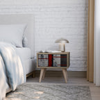 GRAY FIGURES Nachttisch in Eiche-Optik