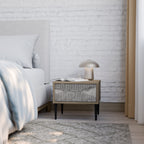 GRAIN LINES Nachttisch in Eiche-Optik