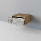 FADE IN THE TREES Nachttisch in Eiche-Optik