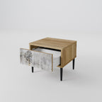 FADE IN THE TREES Nachttisch in Eiche-Optik