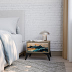 OMINOUS MOUNTAINS Nachttisch in Eiche-Optik