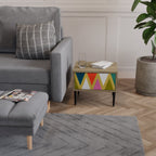 COLORFUL TRIANGLES Nachttisch in Eiche-Optik