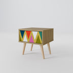 COLORFUL TRIANGLES Nachttisch in Eiche-Optik