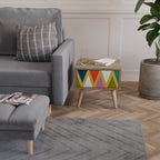 COLORFUL TRIANGLES Nachttisch in Eiche-Optik