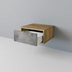 CONCRETE WALL Nachttisch in Eiche-Optik