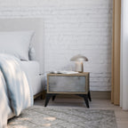 CONCRETE WALL Nachttisch in Eiche-Optik