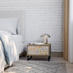 SPRING WHIMSY Nachttisch in Eiche-Optik